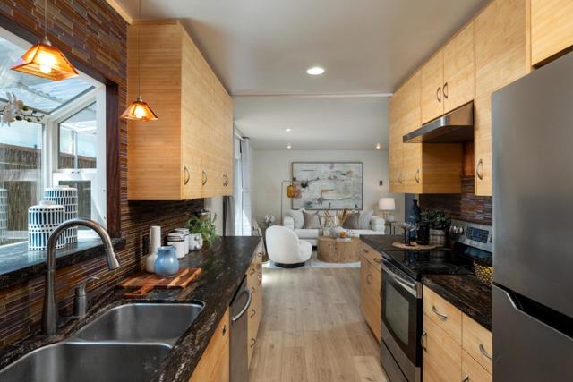 360 Fernando Avenue, Palo Alto CA: https://media.crmls.org/mediaz/6dd4a83b-a652-42e1-99a7-b572fe40027a.jpg