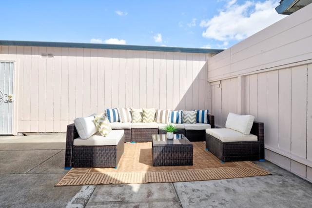 4210 Comet Circle, Union City CA: https://media.crmls.org/mediaz/6dd4acc6-e6c3-4168-940b-becd050be31e.jpg