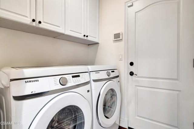 5177 Pesto Way, Oak Park CA: https://media.crmls.org/mediaz/6dd54593-87e1-46de-bd4c-5cfe1d32971e.jpg