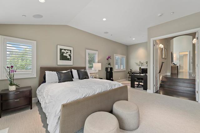 19 Susan Gale Court, Menlo Park CA: https://media.crmls.org/mediaz/6dd54d8d-7702-45e6-b1a3-fc0d870a7caf.jpg