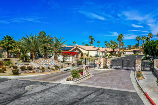 092 GATED COMMUNITY