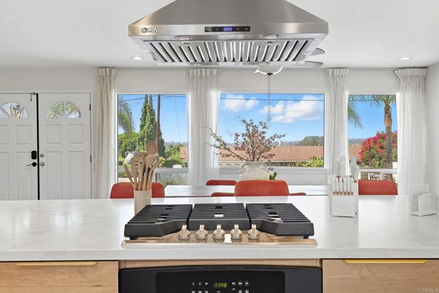 Detail Gallery Image 12 of 75 For 305 Camino Del Cerro Grande, Bonita,  CA 91902 - 5 Beds | 4 Baths