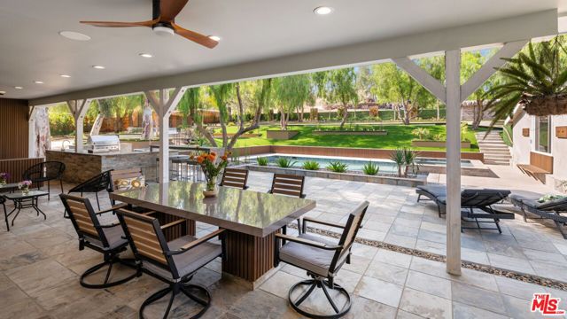 10555 Art Street, Sunland CA: https://media.crmls.org/mediaz/6dd5f175-9e32-4e27-beff-5c73bfed48e8.jpg
