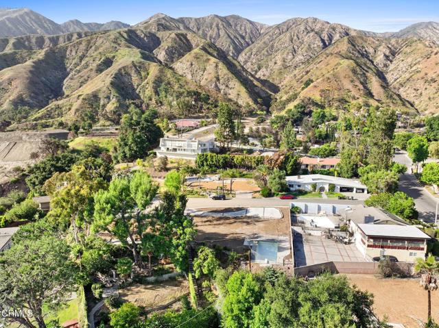 3680 Startouch Drive, Pasadena CA: https://media.crmls.org/mediaz/6dd5fb49-25c3-4959-9037-bc61212b3d38.jpg