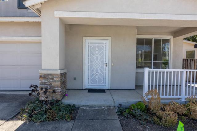 Image 38 of 58 For 552 Stonehaven Ct