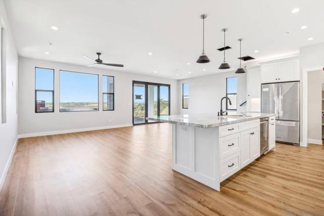 2948 Copley Ave, San Diego CA: https://media.crmls.org/mediaz/6dd64ddd-021c-4723-94eb-33c35e932340.jpg