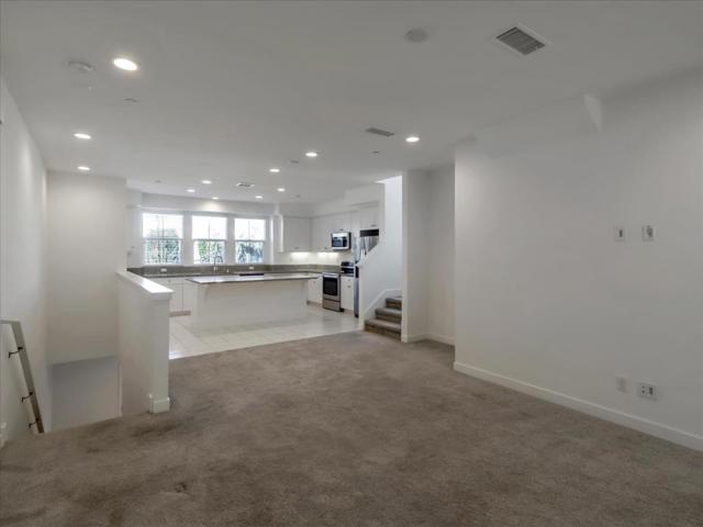 1452 N Harbor Boulevard, Santa Ana CA: https://media.crmls.org/mediaz/6dd788ba-c937-4424-a021-65ee3d099ed7.jpg