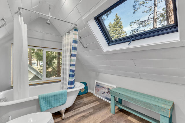 53125 Overlook Drive, Idyllwild CA: https://media.crmls.org/mediaz/6dd78e00-80d2-4927-99fc-5ddf25c3a1c5.jpg