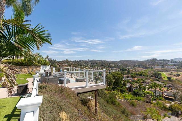 10667 Viacha Dr, Tierrasanta CA: https://media.crmls.org/mediaz/6dd7aaa6-78d4-41ec-9651-bca0ab56491d.jpg