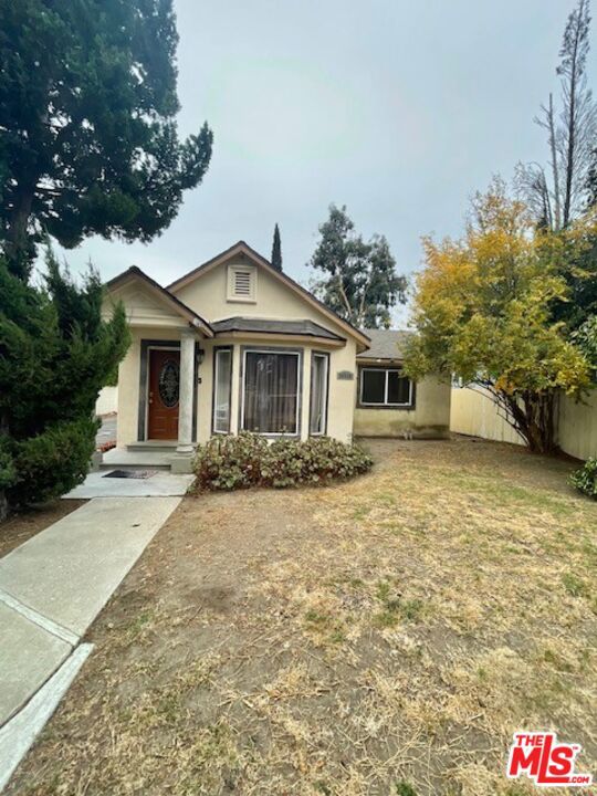 15226 Covello Street photo 2