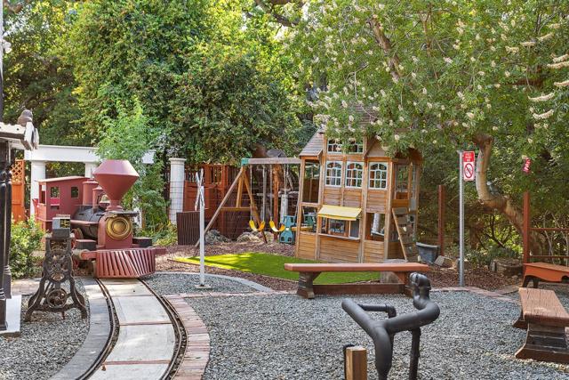 14275 Saratoga Avenue, Saratoga CA: https://media.crmls.org/mediaz/6dd87815-e576-4096-8e31-72c4cb8fdefc.jpg