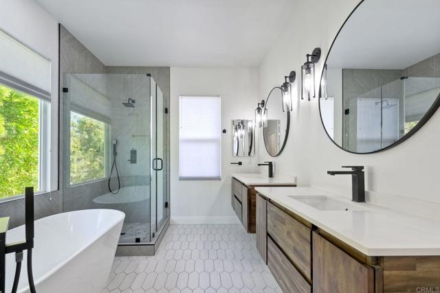 Detail Gallery Image 10 of 26 For 7393 Portage Way, Carlsbad,  CA 92011 - 3 Beds | 2/1 Baths