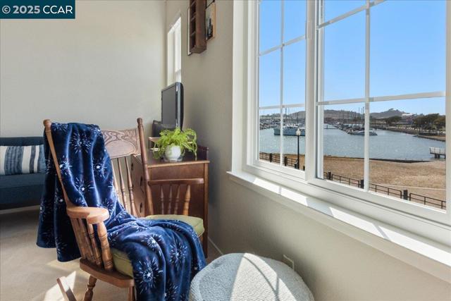 609 Commodore Dr, Richmond CA: https://media.crmls.org/mediaz/6dda3eb1-0faa-4198-8a76-1a5b684ebc57.jpg