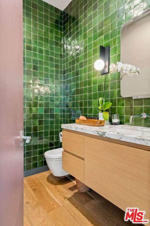 1030 Somera Road, Los Angeles CA: https://media.crmls.org/mediaz/6ddbc29c-366b-4274-9f62-c94b2058551f.jpg