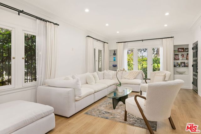 6410 W 6th Street, Los Angeles CA: https://media.crmls.org/mediaz/6ddc32c9-b517-4a6c-ba55-4d594367e9fc.jpg