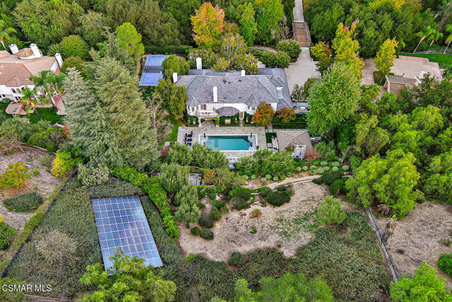 581 Lakeview Canyon Road, Westlake Village CA: https://media.crmls.org/mediaz/6ddc48a2-1aa5-4581-a9b4-b4e131474ac8.jpg