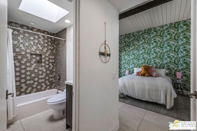 670 N Rose Avenue, Palm Springs, CA 92262