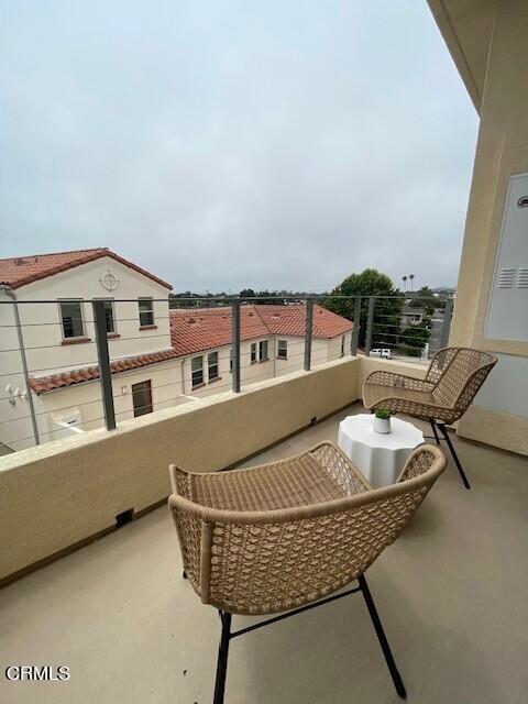 Detail Gallery Image 2 of 37 For 2218 E Main Street St #305,  Ventura,  CA 93001 - 3 Beds | 2/1 Baths