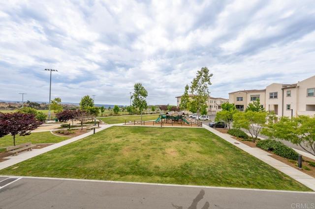 Detail Gallery Image 37 of 49 For 5232 Beachfront Cove St #81,  San Diego,  CA 92154 - 4 Beds | 3/1 Baths