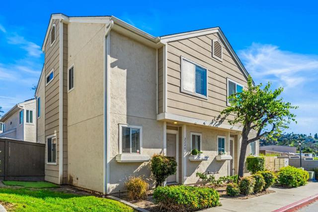 Detail Gallery Image 3 of 23 For 2240 Kings View Cir, Spring Valley,  CA 91977 - 2 Beds | 2/1 Baths