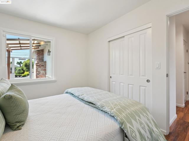 589 Evangeline Way, Hayward CA: https://media.crmls.org/mediaz/6ddf4a05-1bab-4da7-a42a-721b6877b562.jpg