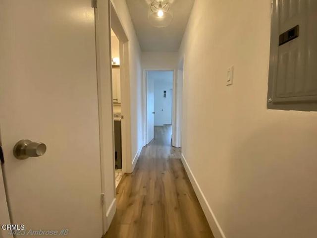 Detail Gallery Image 6 of 14 For 4423 Ambrose Ave #8,  Los Angeles,  CA 90027 - 2 Beds | 2 Baths