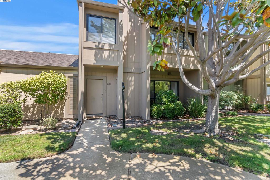 3334 Solomon Ln