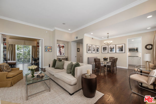 100 S Wetherly Drive, Los Angeles CA: https://media.crmls.org/mediaz/6de13783-0882-49f0-a006-b8abe8138571.jpg