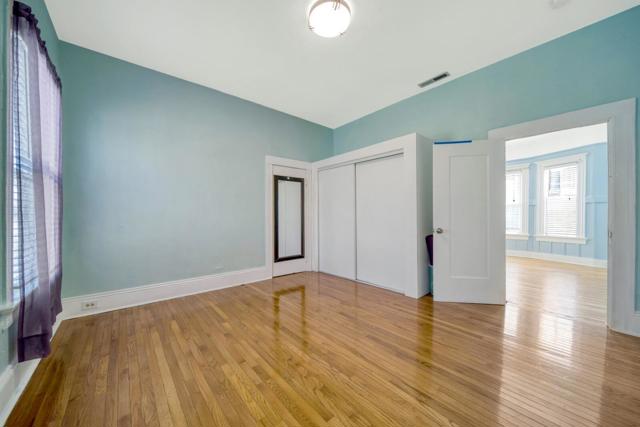 2520 E 24th Street, Oakland CA: https://media.crmls.org/mediaz/6de1e71c-16cf-4ab3-bf95-5d1722c18614.jpg