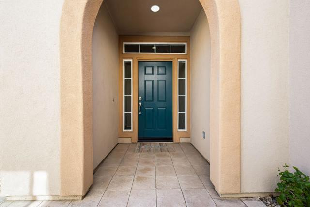 81945 Golden Star Way, La Quinta CA: https://media.crmls.org/mediaz/6de24547-3645-44c3-a58f-6d75060cb5f3.jpg