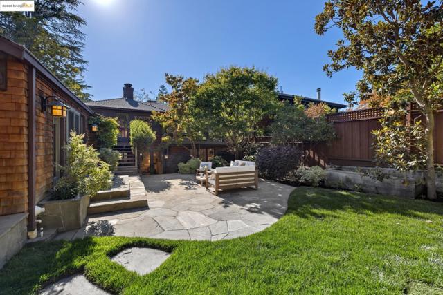 38 Bonita Ave., Piedmont CA: https://media.crmls.org/mediaz/6de393d6-6d9a-4d03-a85e-e9867f07f576.jpg
