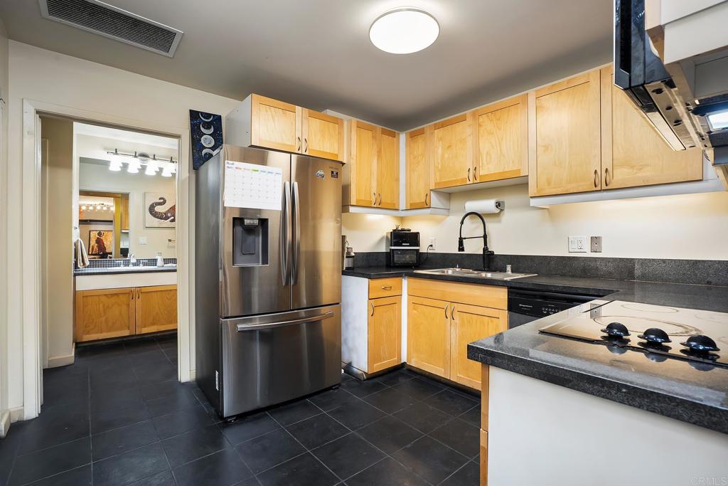 1150 J St - photo 10