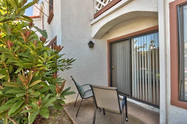 13202 Salmon River Rd, San Diego CA: https://media.crmls.org/mediaz/6de3cf67-ba36-4470-8357-445841d912e0.jpg