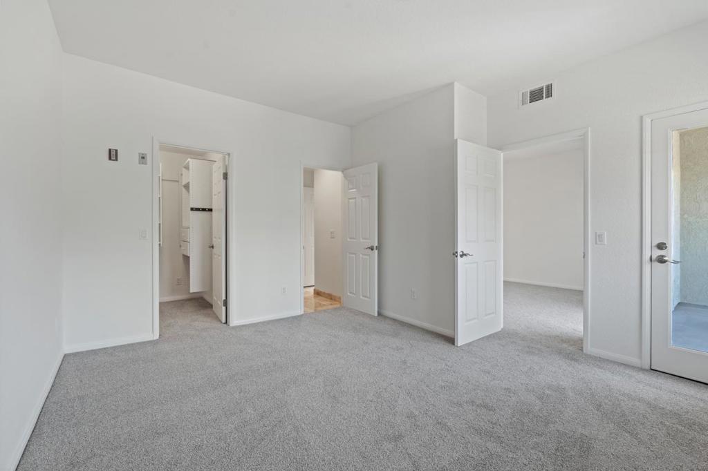 MLS #250032084SD img 11