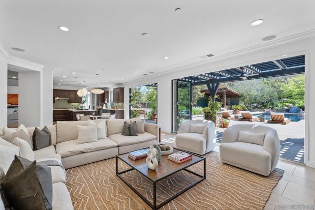 11577 Sweet Willow Way, San Diego CA: https://media.crmls.org/mediaz/6de4cc30-188b-4b2d-897a-ea2c22636c0a.jpg