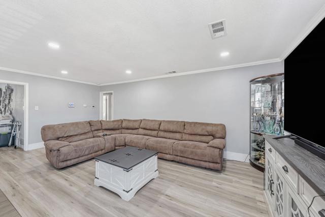 1247 Benedict Court, San Leandro CA: https://media.crmls.org/mediaz/6de4e278-5549-4504-a291-e4c48cce77a0.jpg