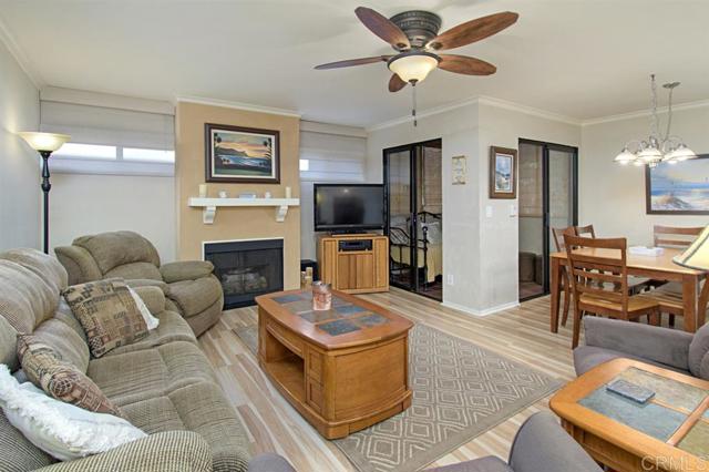 Detail Gallery Image 2 of 10 For 911 E Ave #203,  Coronado,  CA 92118 - 2 Beds | 2 Baths
