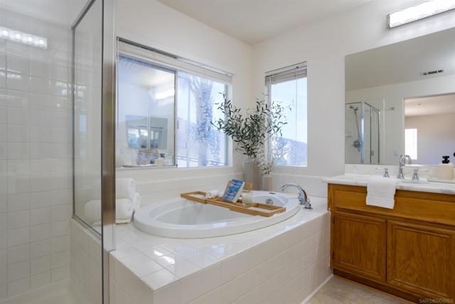2168 Pointe Parkway, Spring Valley CA: https://media.crmls.org/mediaz/6de58a11-8e0e-486b-a064-7eafc9e55736.jpg