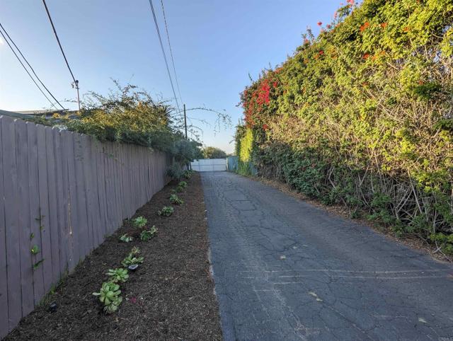 Detail Gallery Image 42 of 42 For 2175 Alta Vista Dr, Vista,  CA 92084 - 5 Beds | 3/1 Baths