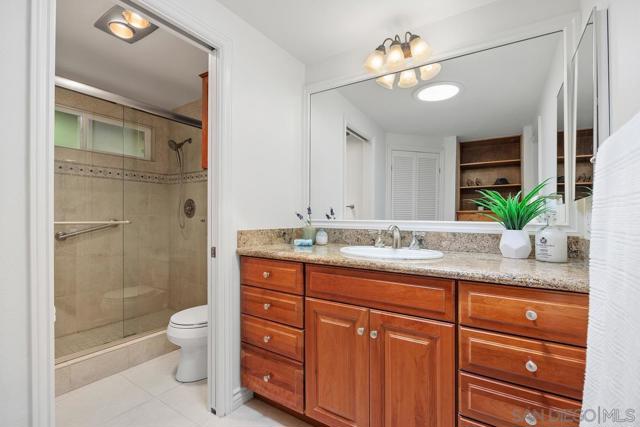 159 Mexicali Ct, Solana Beach CA: https://media.crmls.org/mediaz/6de6544b-824b-4179-aeeb-cf1f62296b67.jpg