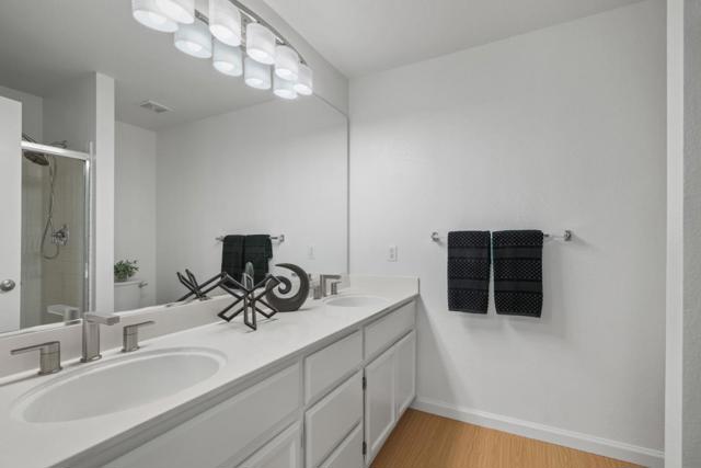 5981 Lake Hennessy Court, San Jose CA: https://media.crmls.org/mediaz/6de6d33e-fb62-414a-b293-c1beea9b13ac.jpg