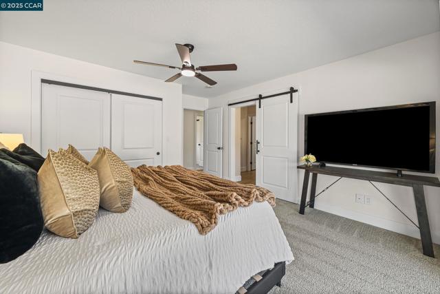 9822 Doyle Ct, Stockton CA: https://media.crmls.org/mediaz/6de71ce0-e702-438c-9c0b-896462e61e21.jpg