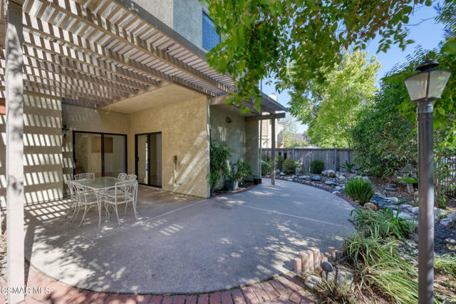 3011 Marigold Place, Thousand Oaks CA: https://media.crmls.org/mediaz/6de74aba-2cae-4163-873d-b626ea069380.jpg