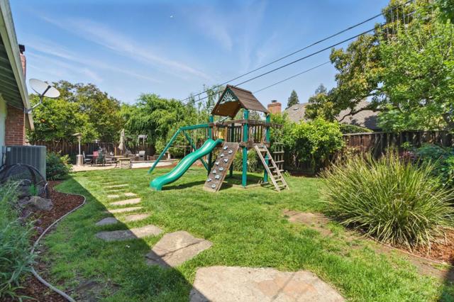 1142 S Genevieve Lane, San Jose CA: https://media.crmls.org/mediaz/6de809b3-c2d3-45ad-ac93-c347600496f2.jpg