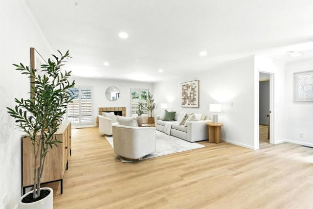 23000 Stonebridge, Cupertino CA: https://media.crmls.org/mediaz/6de82601-b37c-490a-abcc-b4cecfee628d.jpg