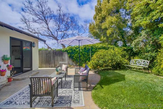 3886 Santa Cruz, San Diego CA: https://media.crmls.org/mediaz/6de8e664-707a-4757-b5c2-4ad7d4adacd8.jpg