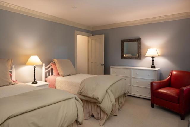 1238 Padre Lane, Pebble Beach CA: https://media.crmls.org/mediaz/6de8ef6b-eac3-4a84-8eb5-15059dba3d2c.jpg