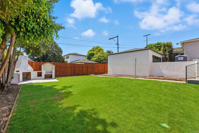 3777 Poe Street, San Diego CA: https://media.crmls.org/mediaz/6de90cd3-d877-4106-bea6-708712368a81.jpg