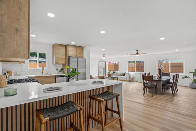 Detail Gallery Image 5 of 32 For 508 Village View Pl, Fallbrook,  CA 92028 - 3 Beds | 2 Baths