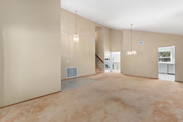 Detail Gallery Image 8 of 41 For 7338 Canyon Breeze Rd, San Diego,  CA 92126 - 4 Beds | 3 Baths